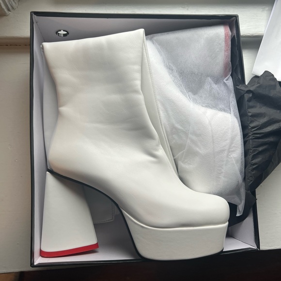 Lamoda Shoes - Lamoda White Sweet Talker Platform Knee High Boots